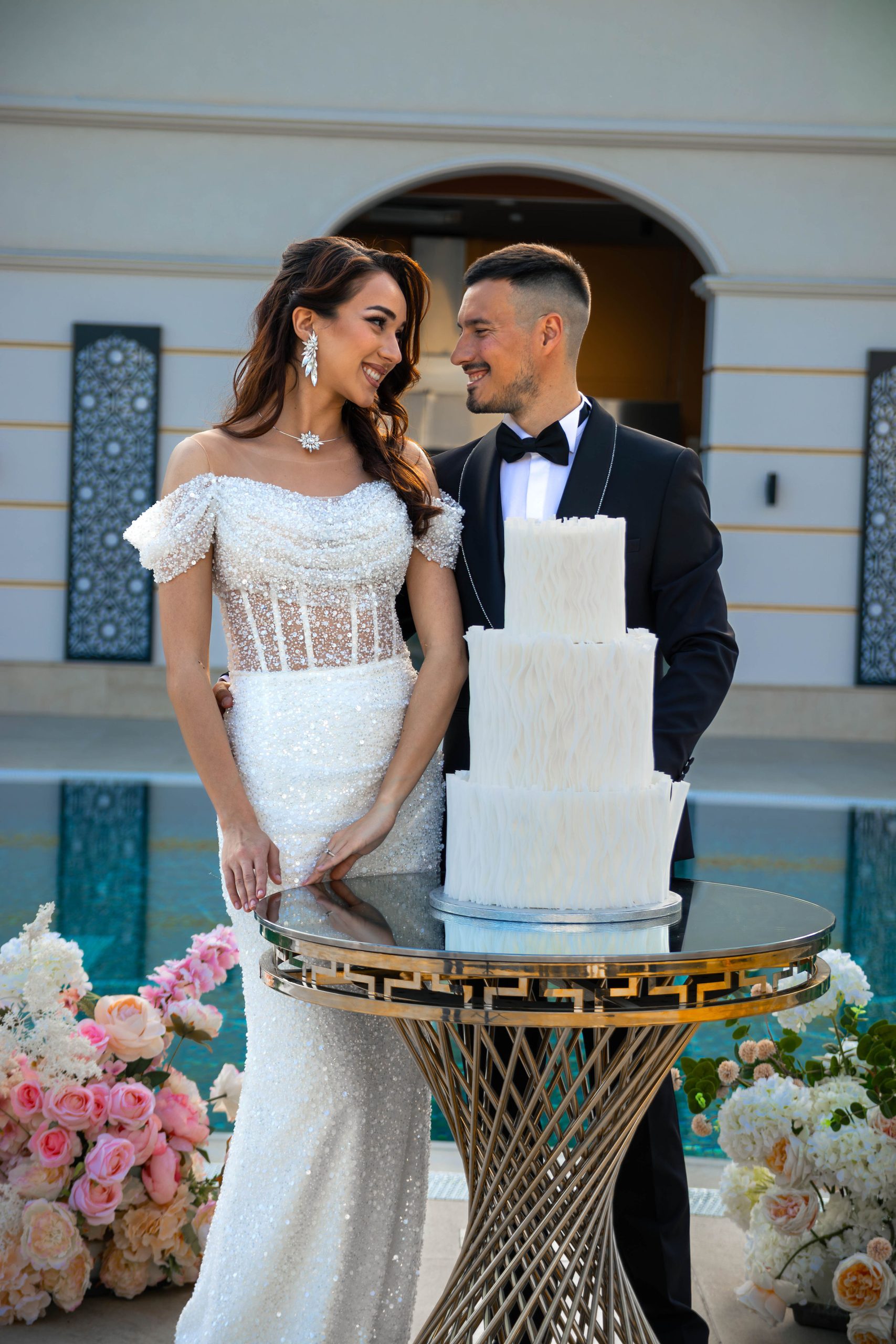 Fotografie cuplu tort nuntă – Mirra – HB Photography