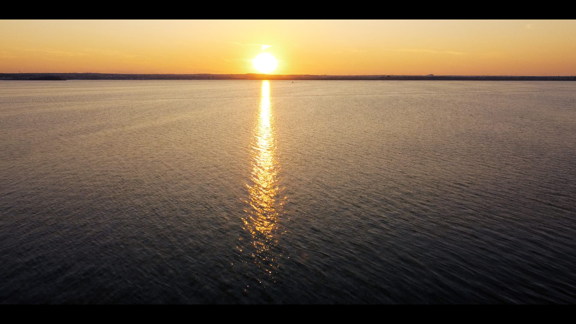 Filmare dronă nuntă Constanța – golden hour pe mare – HB Photography